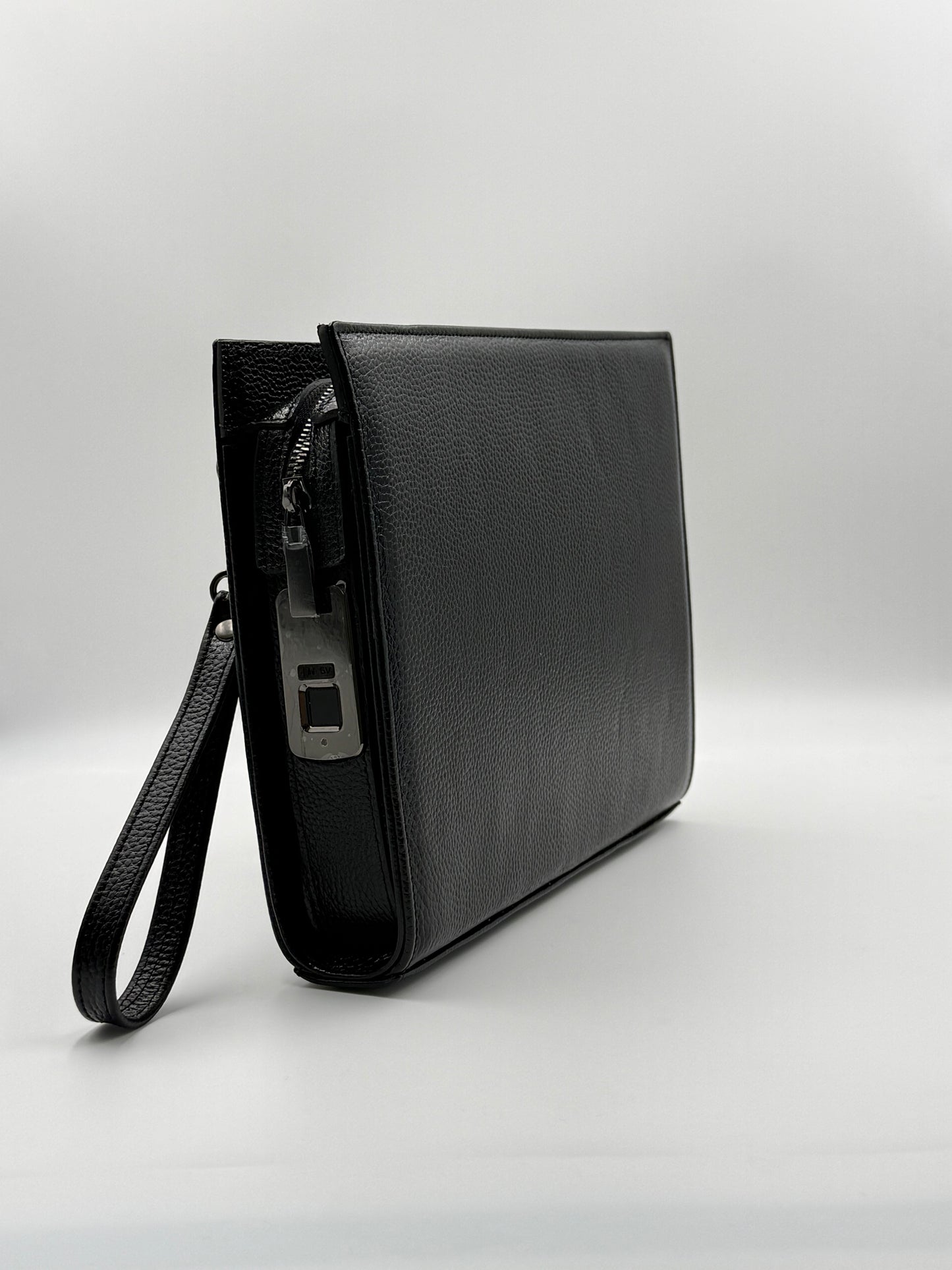 MERON Parmak İzi İle Açılan Hakiki Deri Siyah Tablet Çantası