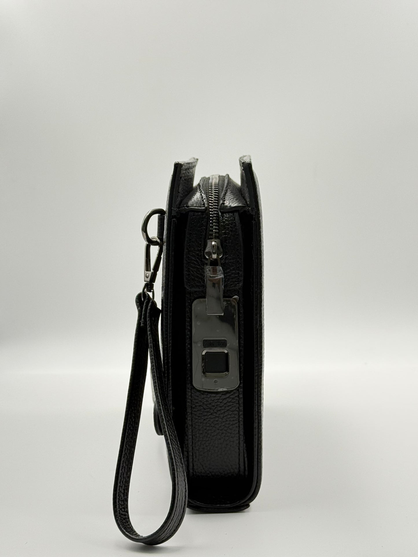 MERON Parmak İzi İle Açılan Hakiki Deri Siyah Tablet Çantası