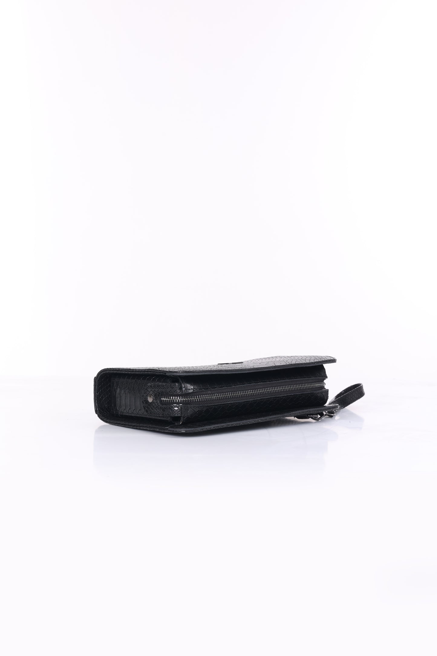 VELATRO PREMİUM Parmak İzi İle Açılan Hakiki Deri Mat Siyah Yılan Desen  Baskılı Kare El Çantası