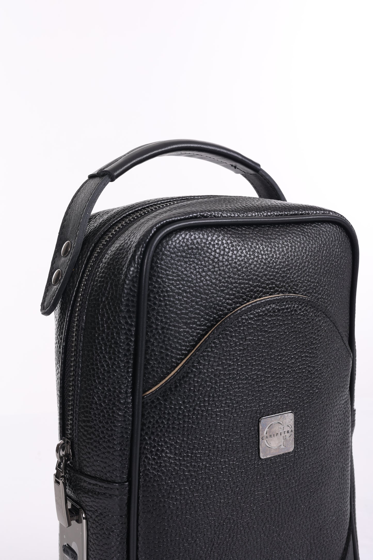 SENZA Parmak İzi İle Açılan Hakiki Deri Siyah El Çantası