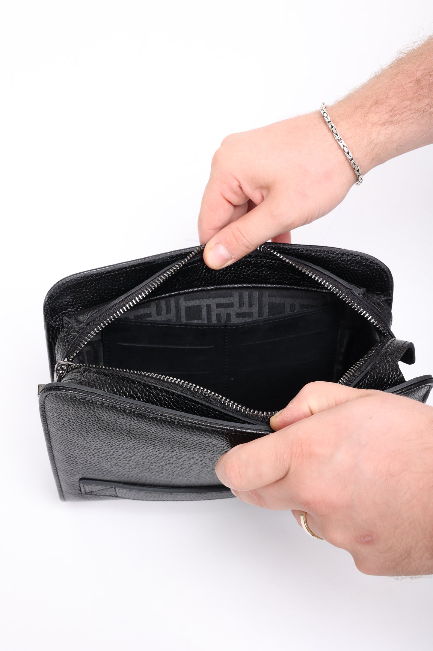 VELATRO Parmak İzi İle Açılan Hakiki Deri Siyah Kare Çanta