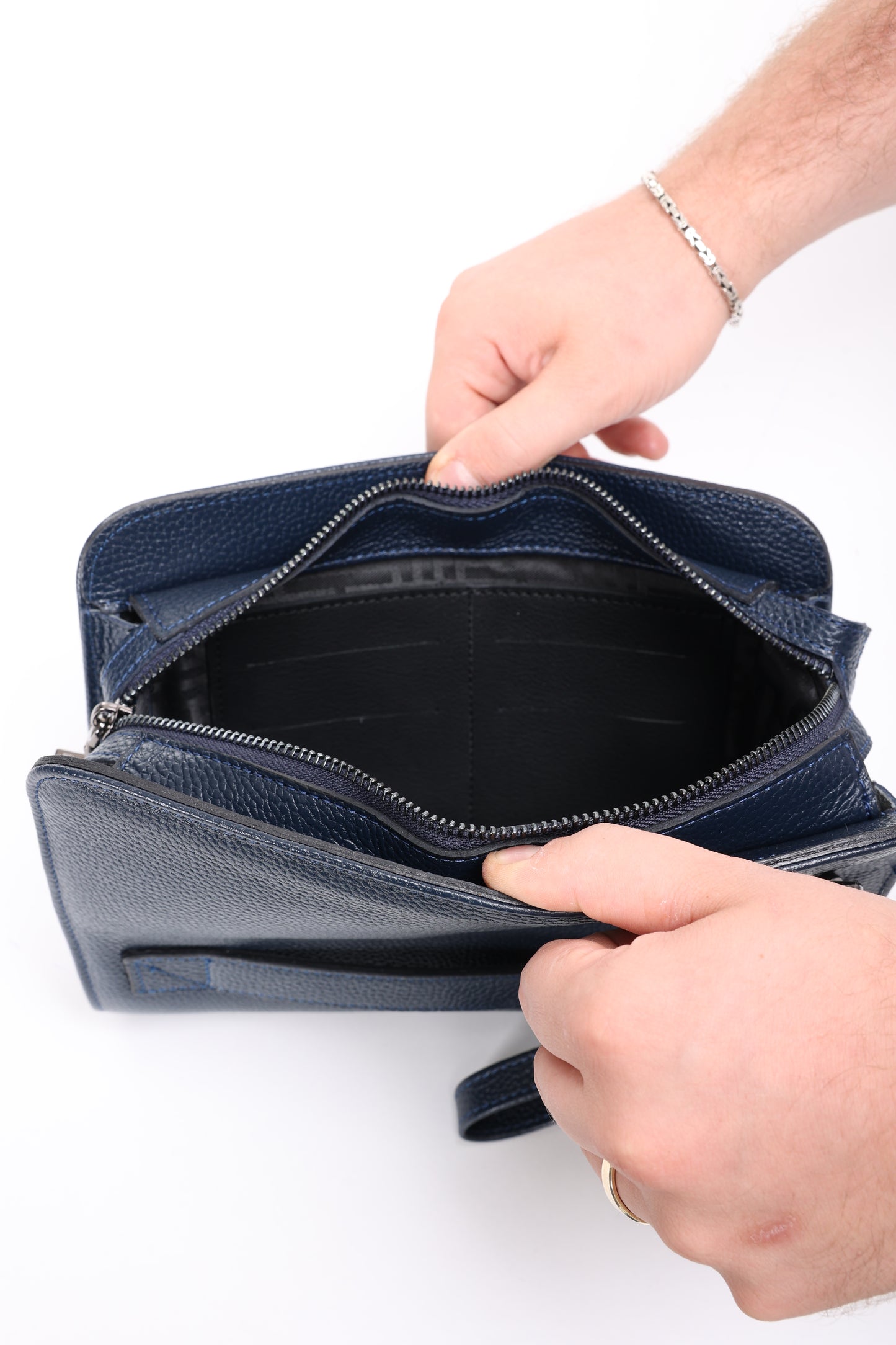 VELATRO Parmak İzi İle Açılan Hakiki Deri Lacivert Kare Çanta